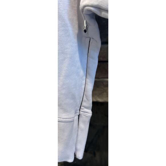 Women’s ON CLOUD Lilac Crew Neck Side zip Sweatshirt Size M *A4 - Picture 2 of 4